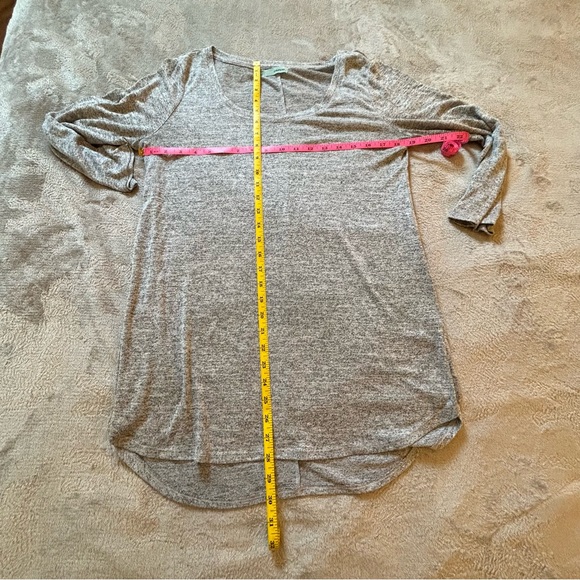 Maurices gray long sleeve light sweater soft altered Size L - Picture 4 of 6